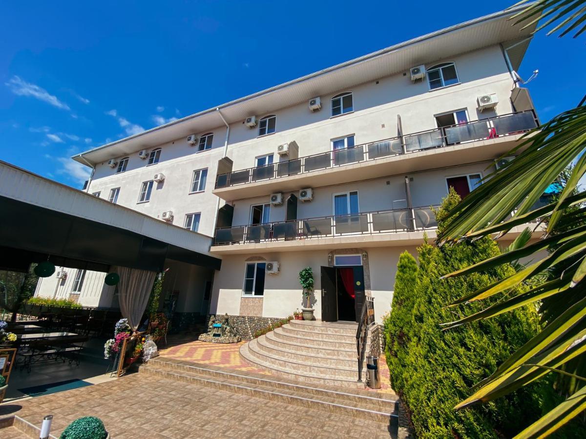 Park-Hotel Abkhazia 桑德雷什 外观 照片
