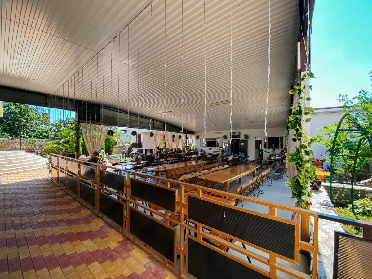 Park-Hotel Abkhazia 桑德雷什 外观 照片