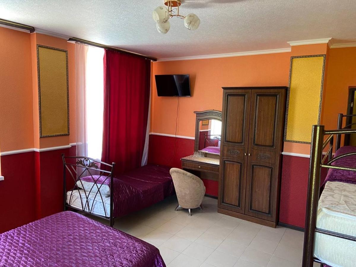 Park-Hotel Abkhazia 桑德雷什 外观 照片