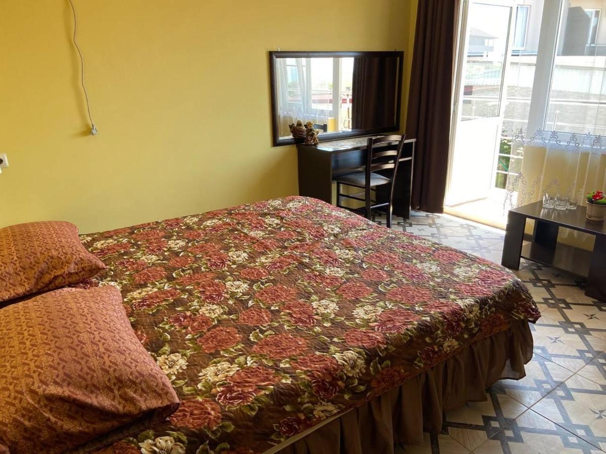 Park-Hotel Abkhazia 桑德雷什 外观 照片